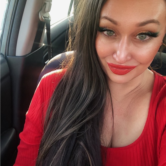 Meet your Posher, Elizabeth - Picture 1 of 1